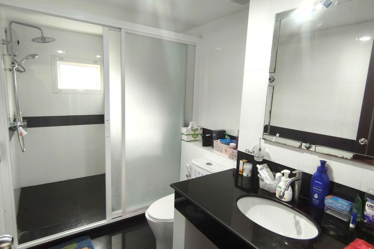 BSKY Middle floor – Jungle/Mountain Views