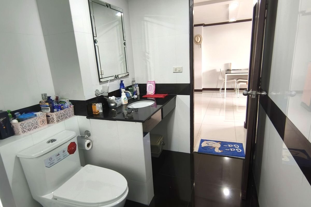 BSKY Middle floor – Jungle/Mountain Views