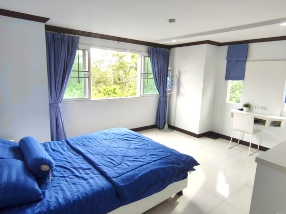BSKY Middle floor – Jungle/Mountain Views