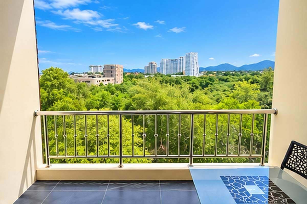 1 Bed | 1 Bath High Floor South-Facing Unit