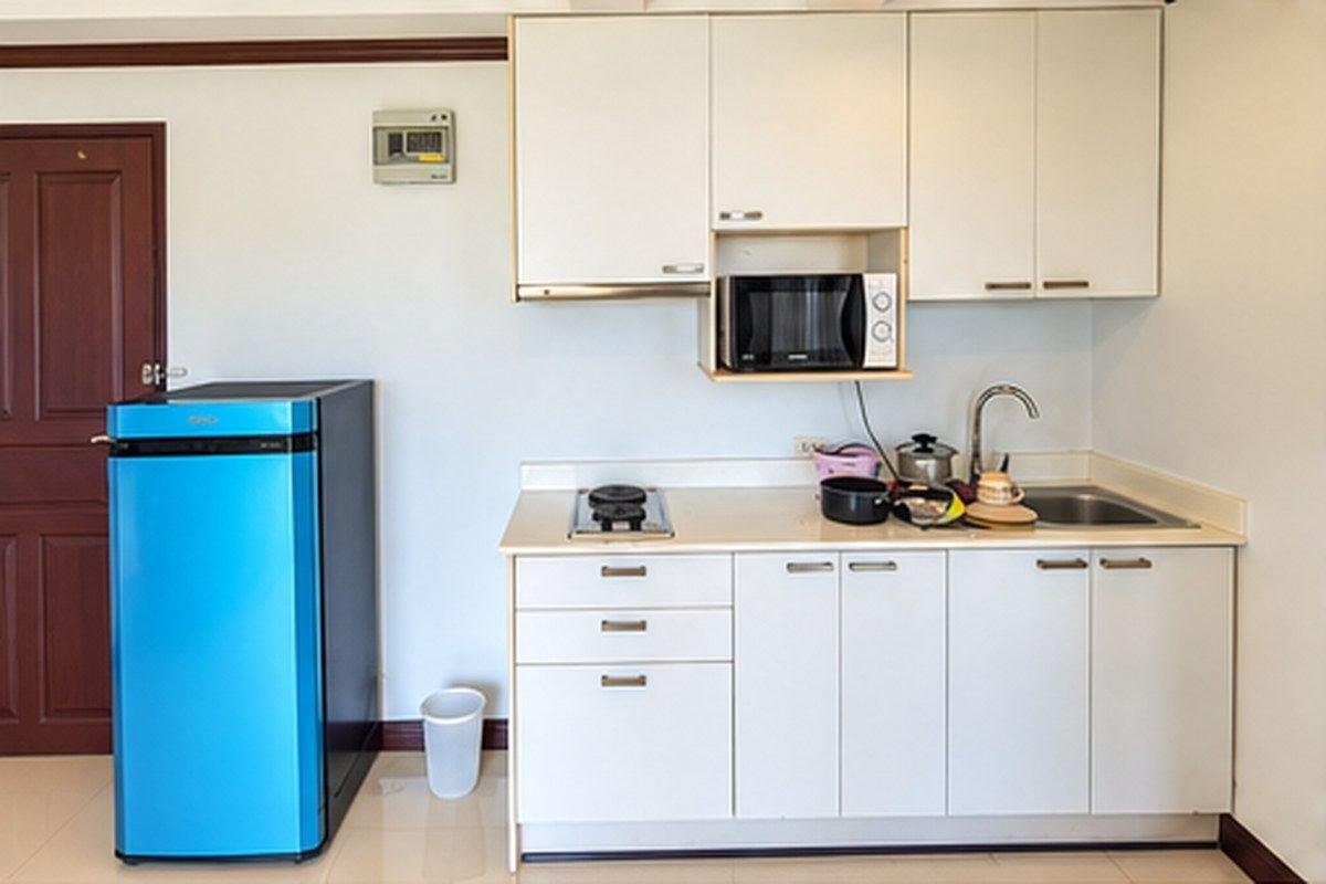 1 Bed | 1 Bath High Floor South-Facing Unit