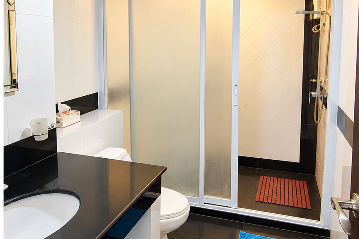 1 Bed | 1 Bath High Floor South-Facing Unit